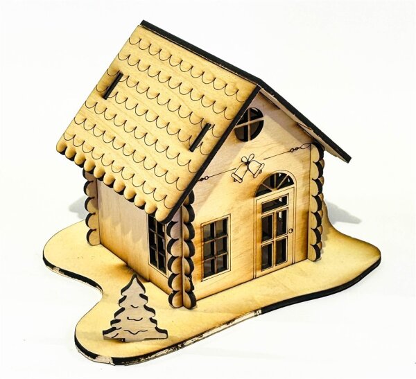 Handgefertigtes Holz-Weihnachtshaus Nr. 06